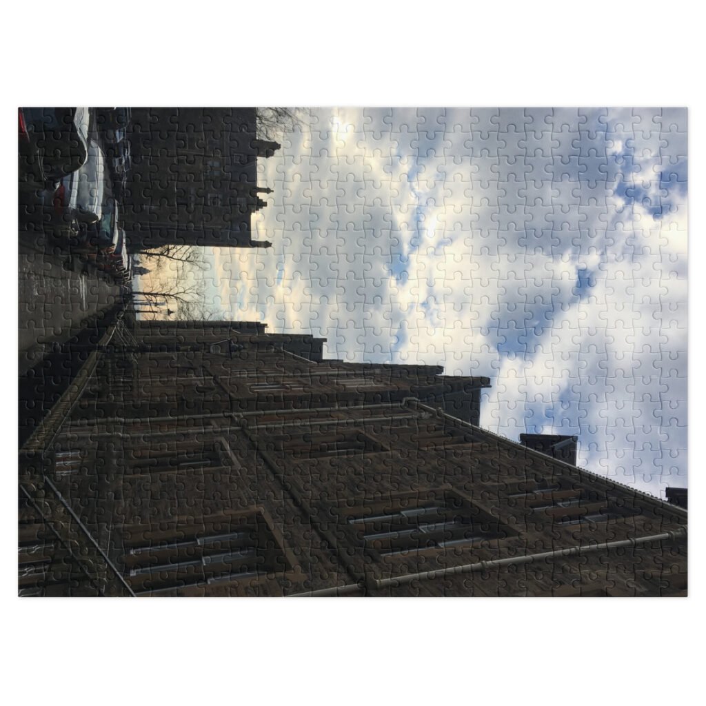 Jigsaw puzzle with tin campus sunset